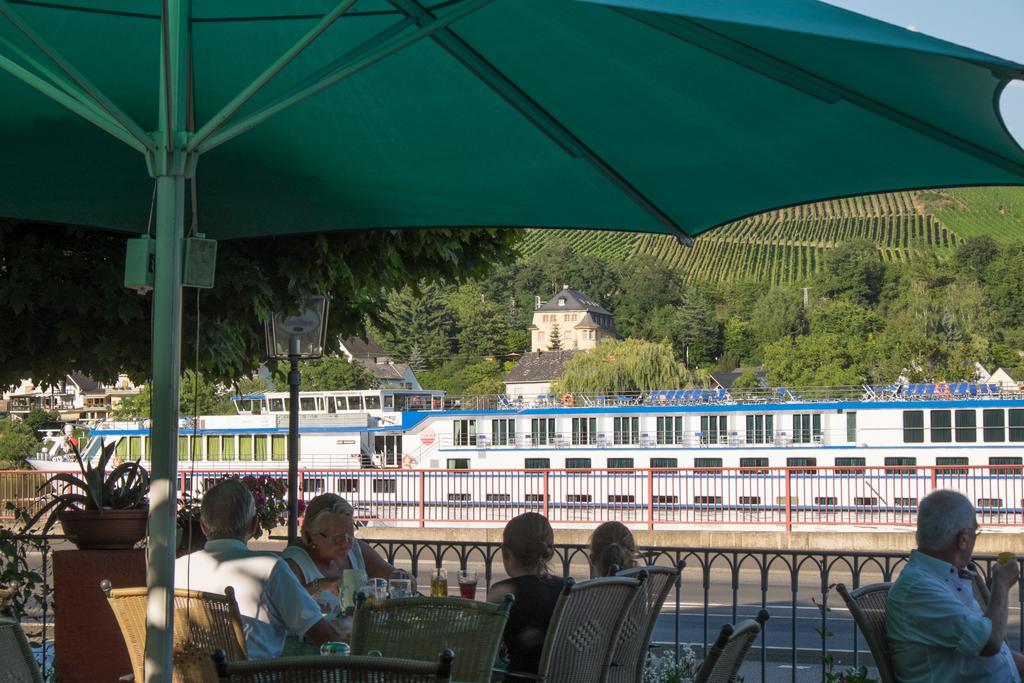 Panorama-Cafe Moselgarten Alf Exterior photo